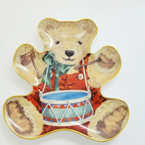 Vintage Teddy Bear Plate Set, Franklin Mint, Picnic, Bedtime & Little Drummer - Picture 7 of 9